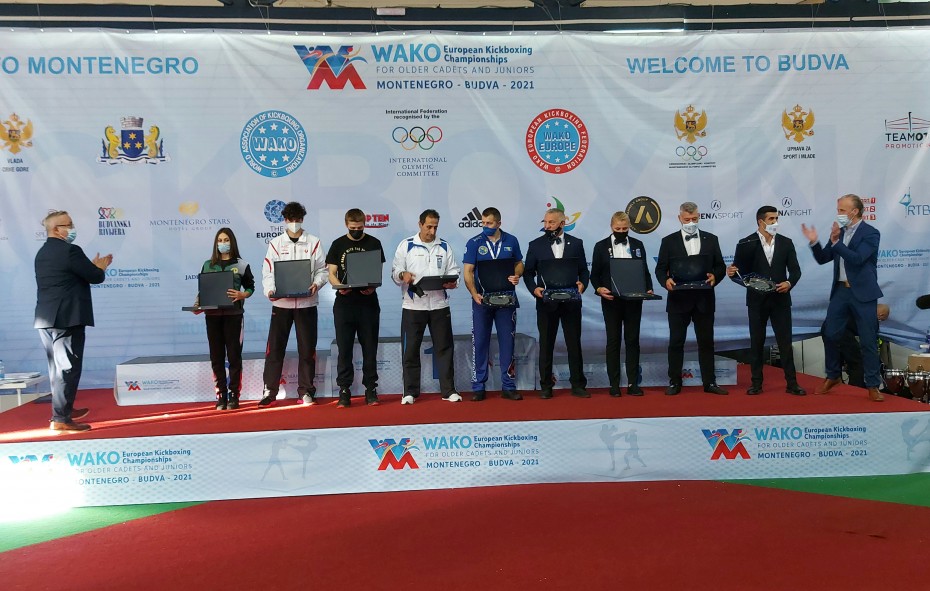 Významné ocenenie pre rozhodcu v kickboxe či bronz slovenskej bobistky